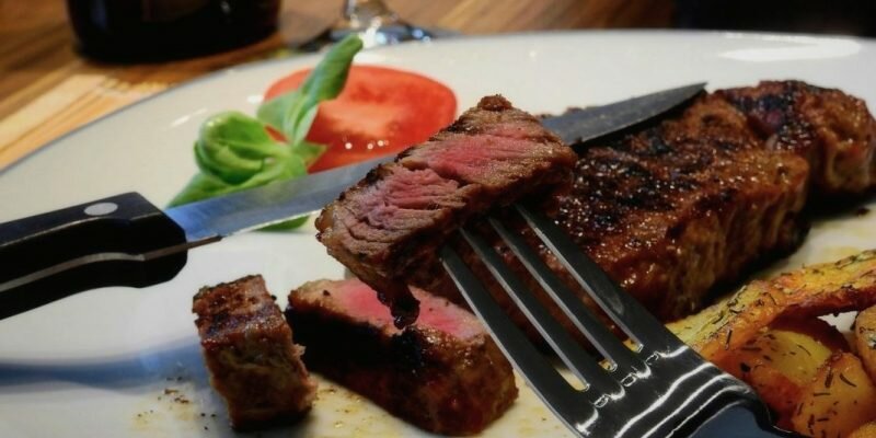 The 3 Best Steak Knives Reviewed for Evaluation